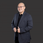 Chuyên gia Nguyễn Trung Hiếu